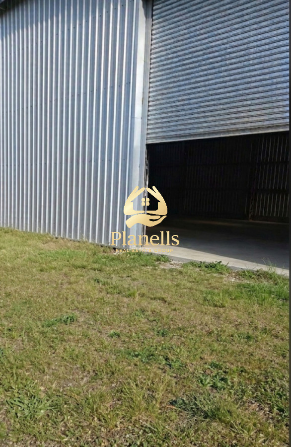Local Comercial ID.4470 - LOCAL EN ARRENDAMIENTO EN 4 H 300M2  -2000 MIL DOLARES 