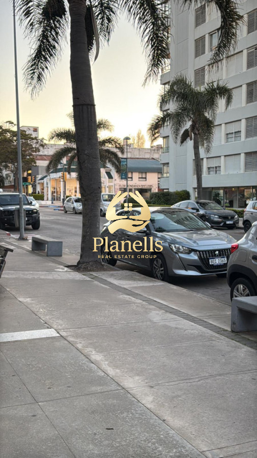 Local Comercial ID.4465 - Venta de llave de local en punta del este