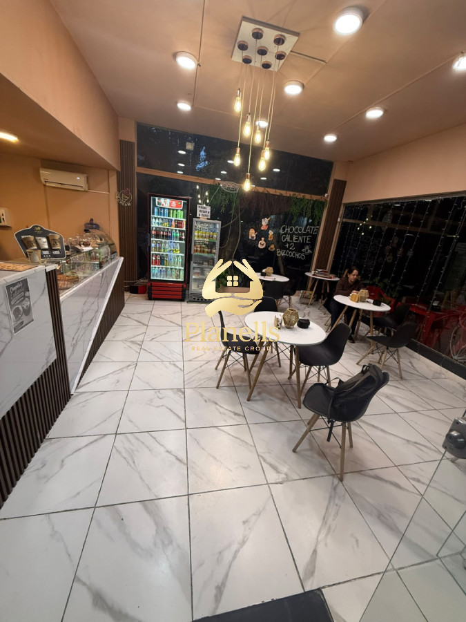 VENTA DE LLAVE DE CAFETERIA-HELADERIA CENTRO MLDO 3