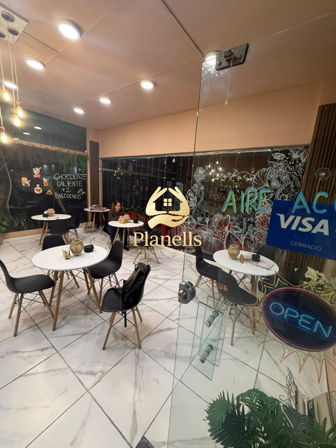 VENTA DE LLAVE DE CAFETERIA-HELADERIA CENTRO MLDO 4