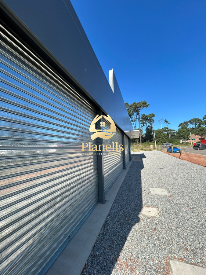 Oportunidad  Unica en Altos de la Laguna: Local Comercial de uso  exclusivo 7