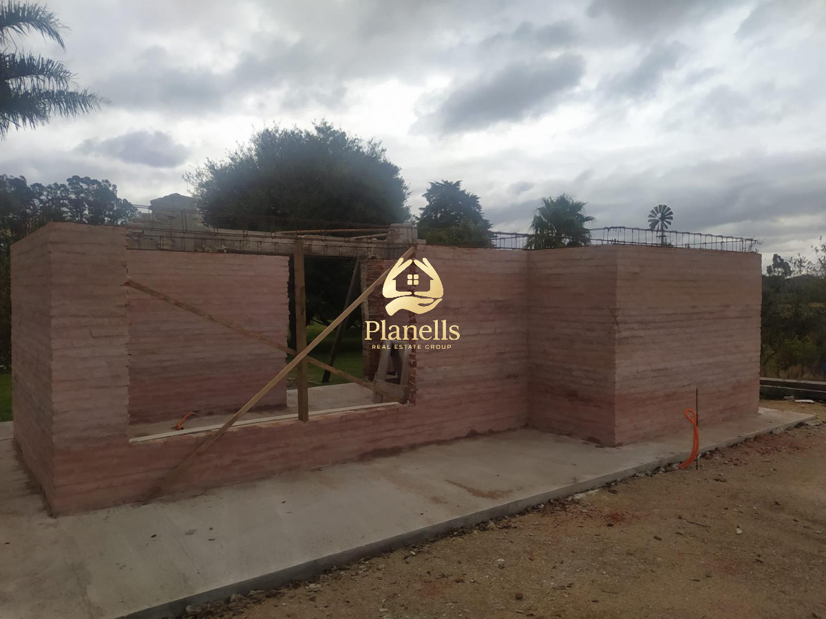 Terreno ID.3247 - venta gran lote con mejoras 7828 mtrs2