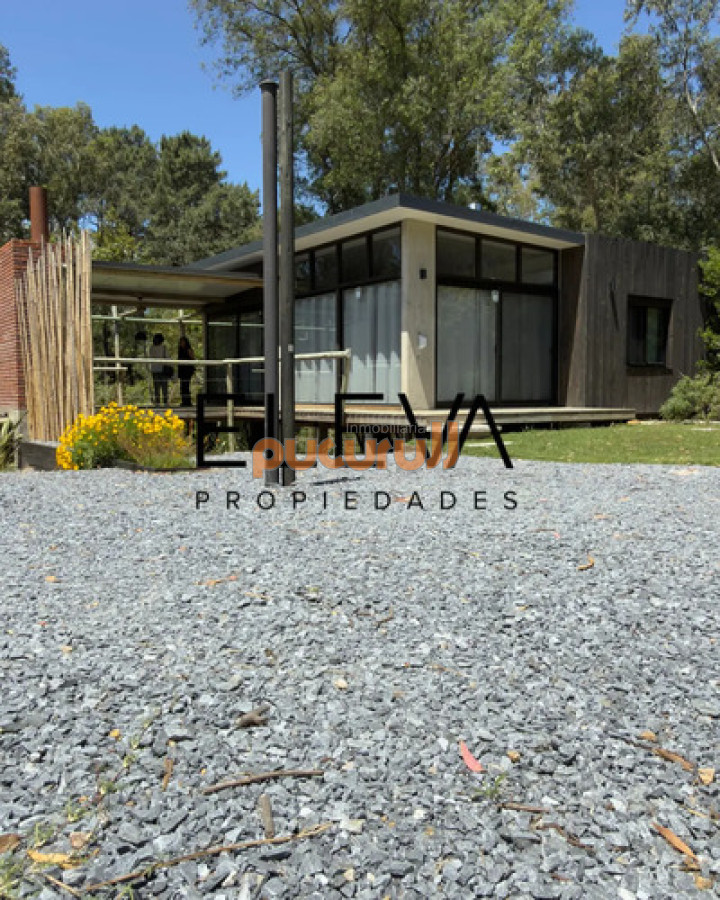 Casa En Venta En Punta Colorada
