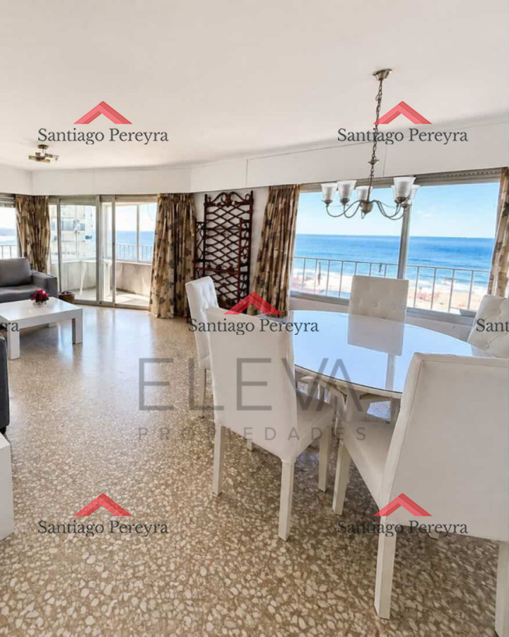 Apartamento ID.17109 - Apartamento Con Vista Doble Al Mar, En La Peninsula 1 Cuadra De Playa Brava, 4 De Playa Mansa 1 De Gorlero