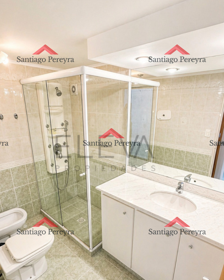 Apartamento ID.17109 - Apartamento Con Vista Doble Al Mar, En La Peninsula 1 Cuadra De Playa Brava, 4 De Playa Mansa 1 De Gorlero
