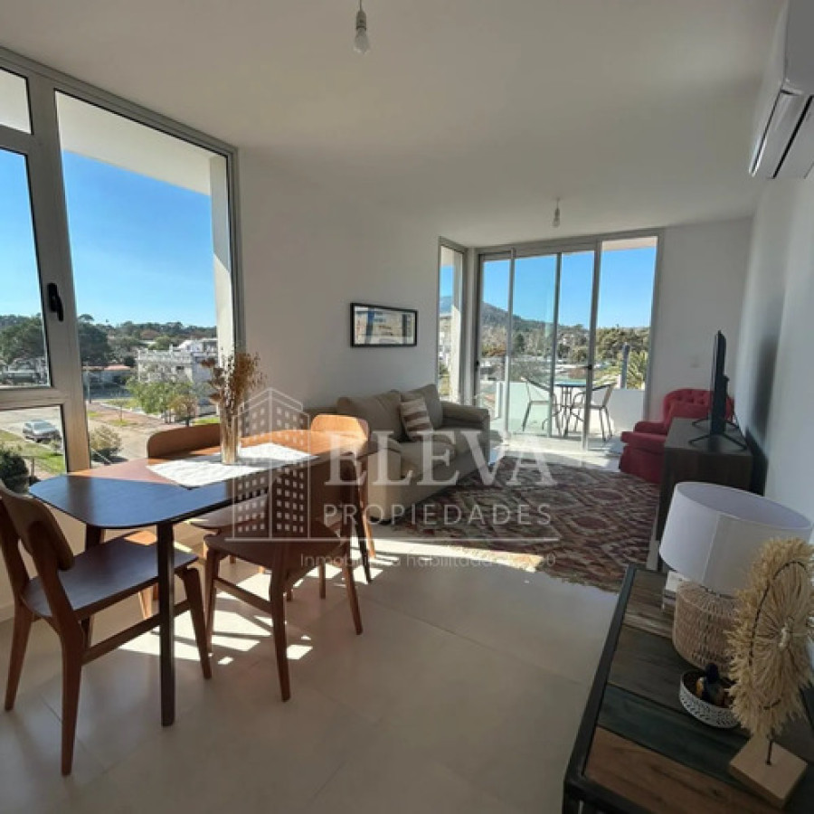 Imagen de Apartamento En Venta Piriápolis - Estacionamiento, Piscina- Parrillero Y Gimnasio