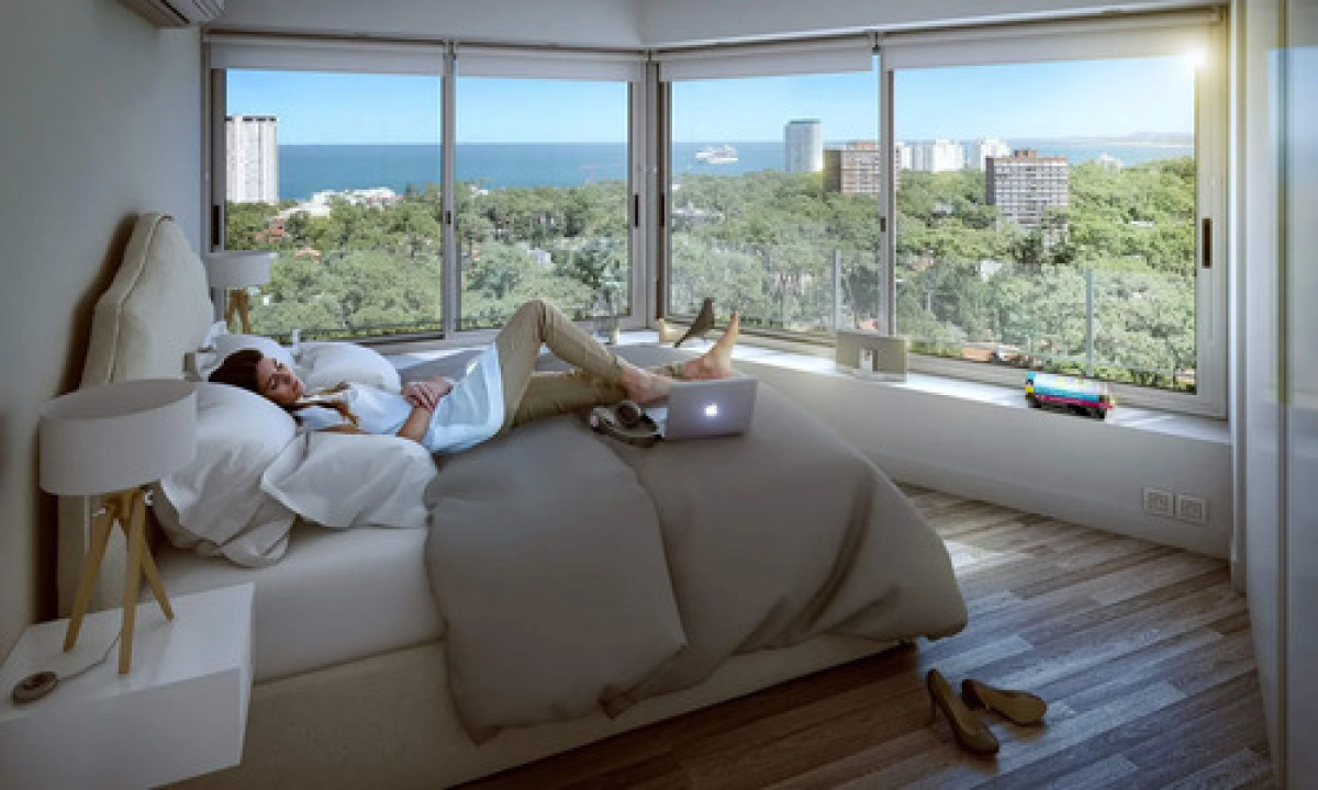 Apartamento En Venta Punta Del Este Sobre Av Roosevelt Con Cochera A Estrenar