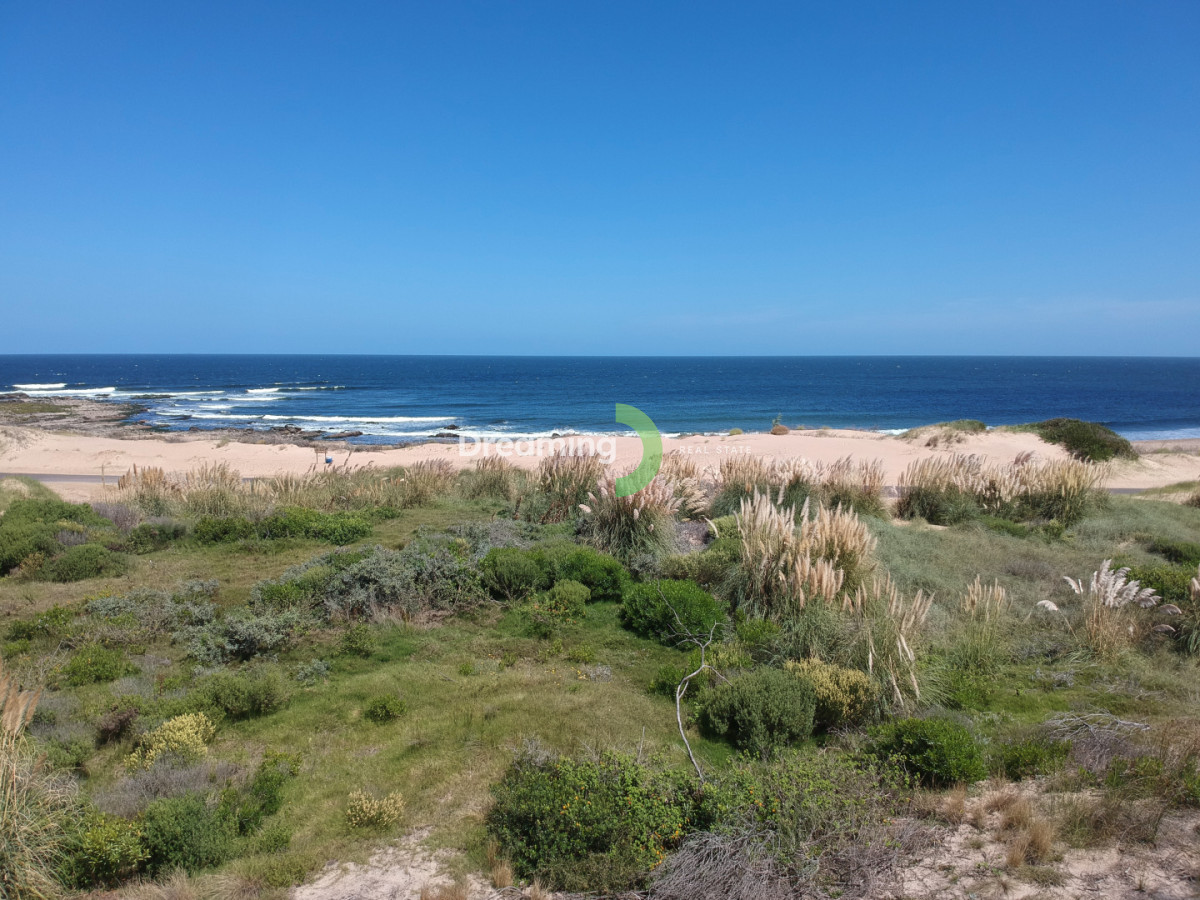 Terreno ID.1 - Terreno único frente al mar en Punta Colorada