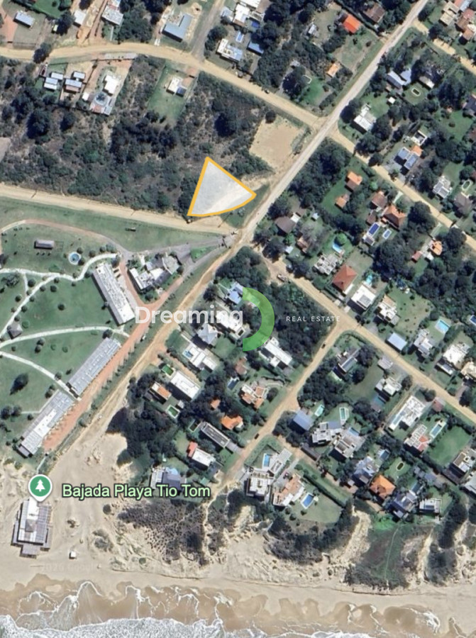 Terreno ID.13 - Unico terreno en esquina en la entrada de Tio Tom