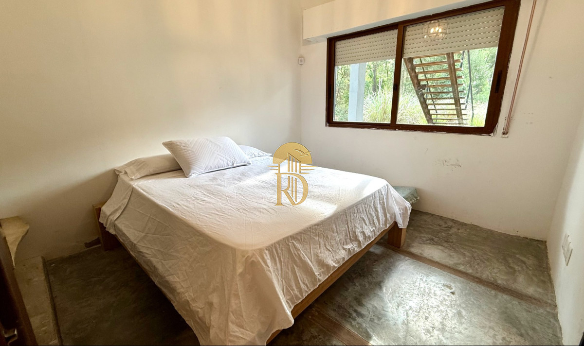 VENTA DE CASA EN PUNTA BALLENA CON TERRENO DE 4000M -id-967-10