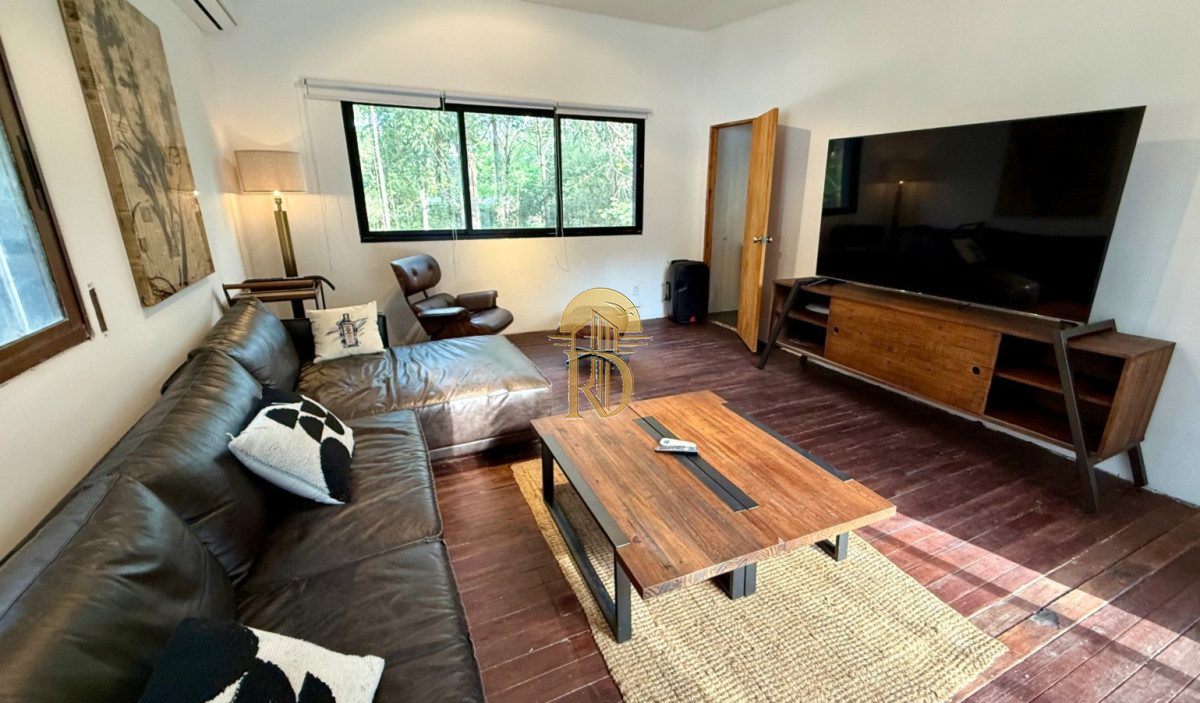 VENTA DE CASA EN PUNTA BALLENA CON TERRENO DE 4000M -id-967-5