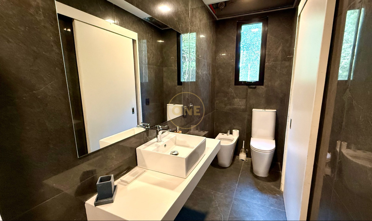 Casa ID.2464 - VENTA DE CASA EN PUNTA BALLENA CON TERRENO DE 4000M