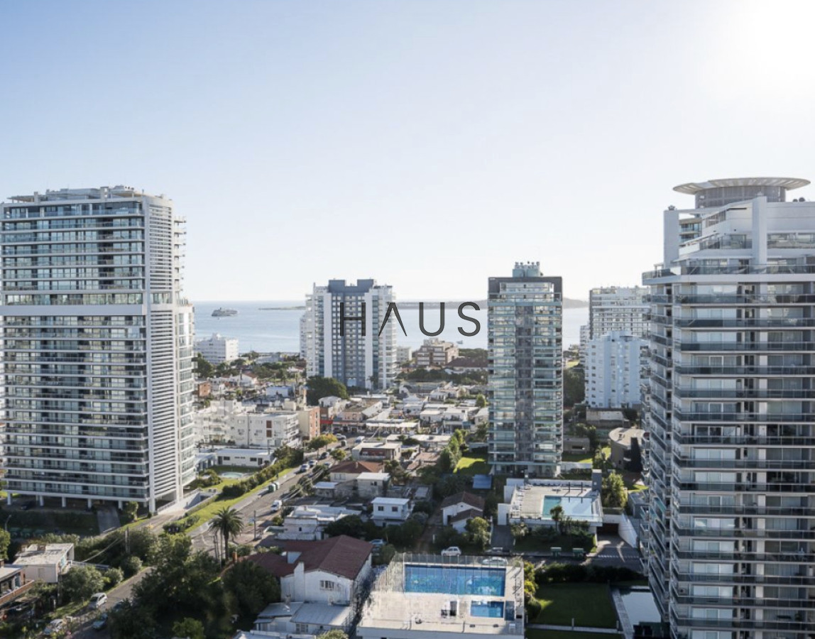 Apartamento ID.820 - Venta, Penhouse de 3 dormitorios en Punta del Este
