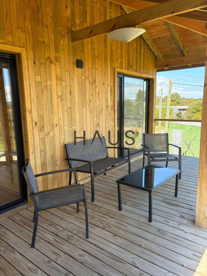 Casa ID.817 - Venta de Casa y alquiler temporal , con 3 dormitorios en La Barra.
