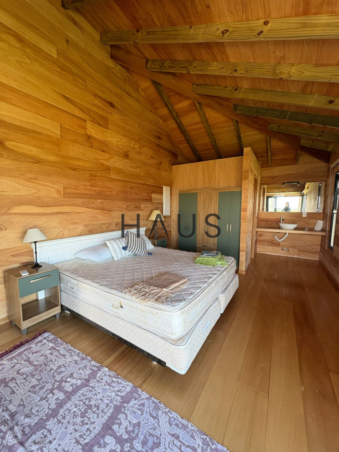 Casa ID.817 - Venta de Casa y alquiler temporal , con 3 dormitorios en La Barra.