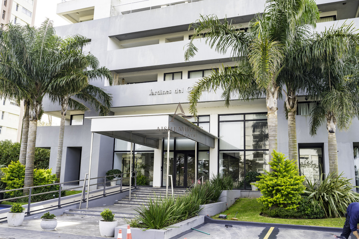 Apartamento ID.4986 - Alquiler de Verano, Apartamento de 3 dormitorios en Punta del Este