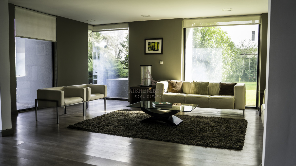 Apartamento ID.4986 - Alquiler de Verano, Apartamento de 3 dormitorios en Punta del Este