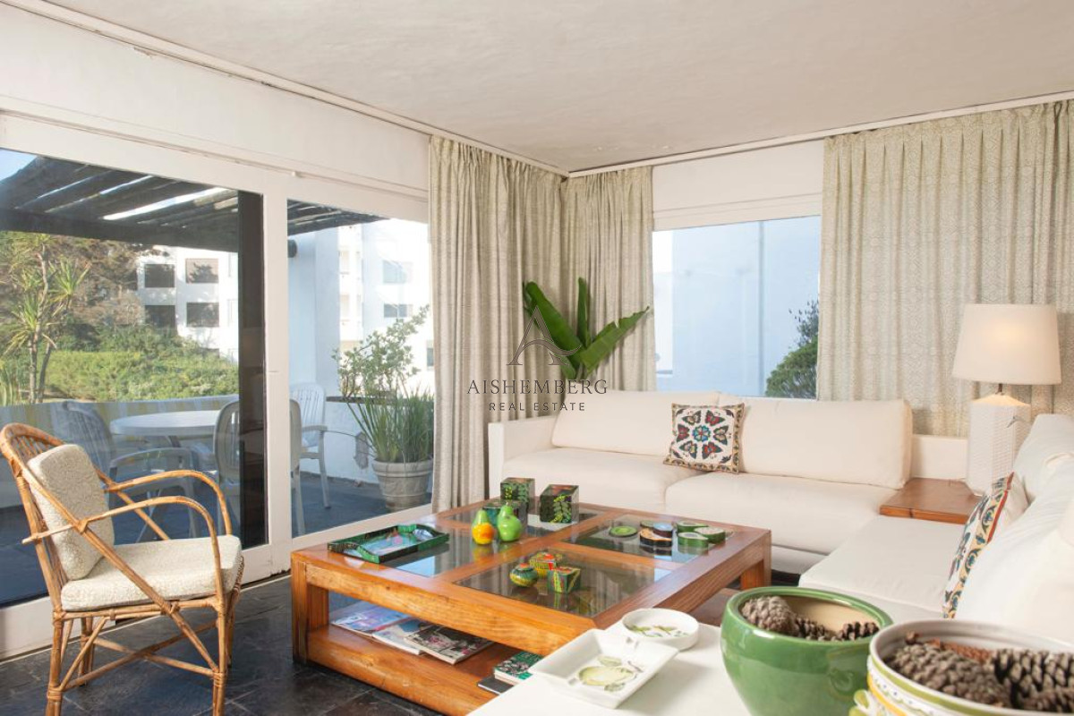 Apartamento ID.5022 - Alquiler de verano apartamento 3 dormitorios en primera  linea playa brava