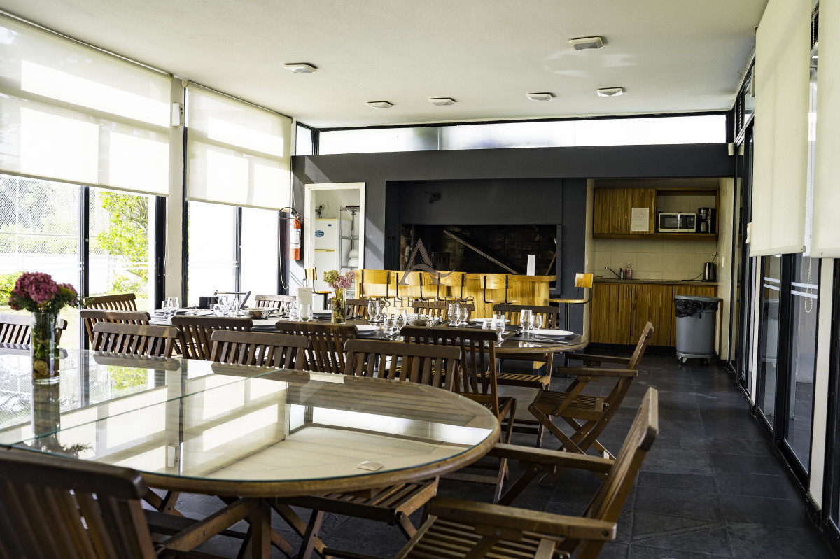 Apartamento ID.4986 - Alquiler de Verano, Apartamento de 3 dormitorios en Punta del Este