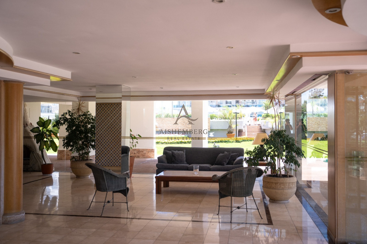 Apartamento ID.4957 - Venta, Penthouse, con 4 dormitorios + dep. servicio en Punta del este, terraza con vista panorámica 