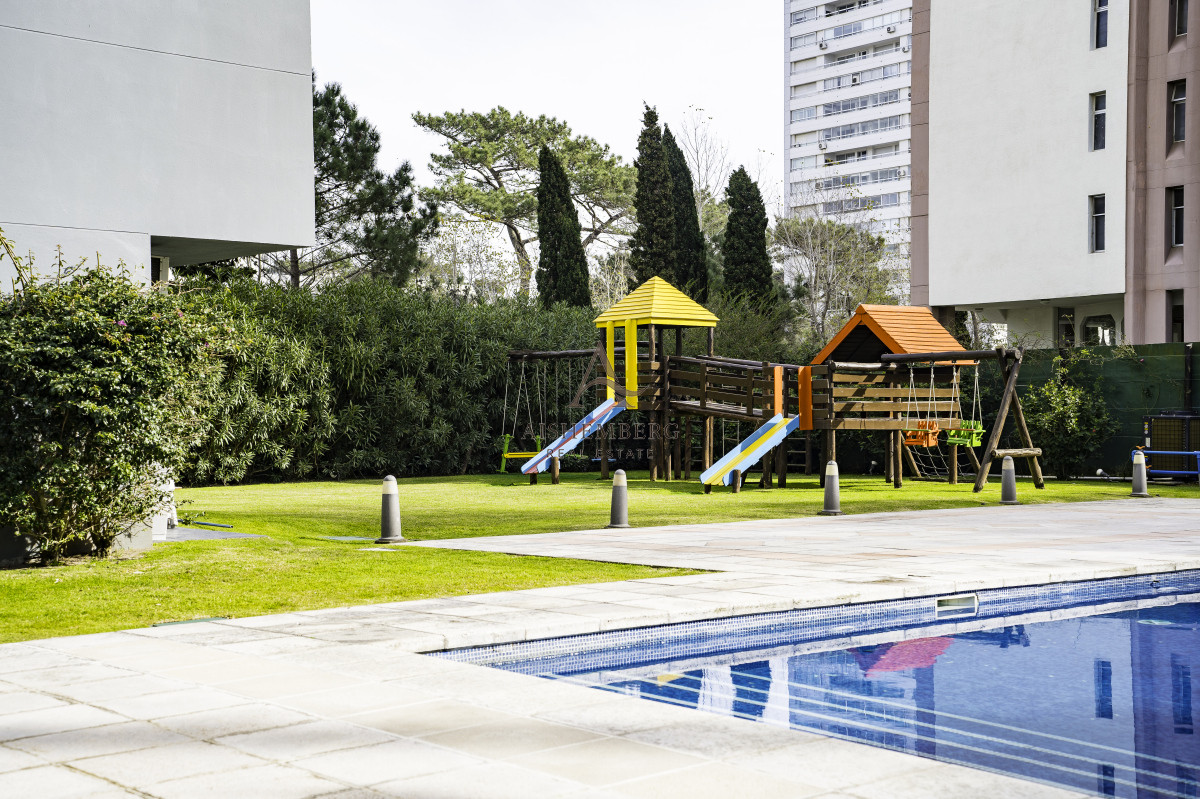 Apartamento ID.4986 - Alquiler de Verano, Apartamento de 3 dormitorios en Punta del Este