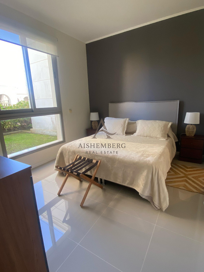 Apartamento ID.4882 - Venta de  Apartamento, con 1 dormitorio, en Playa Brava, con amenities