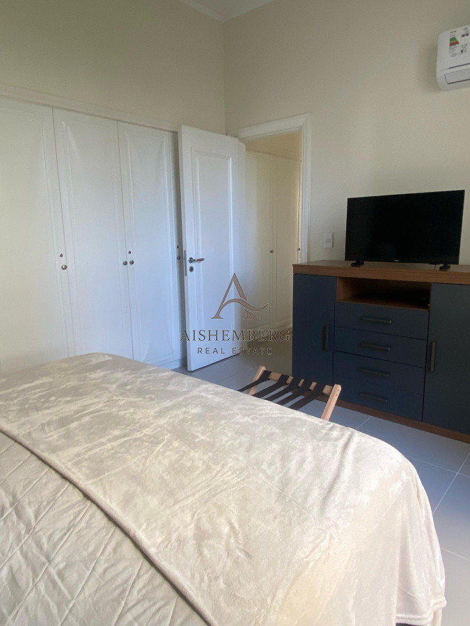 Apartamento ID.4882 - Venta de  Apartamento, con 1 dormitorio, en Playa Brava, con amenities