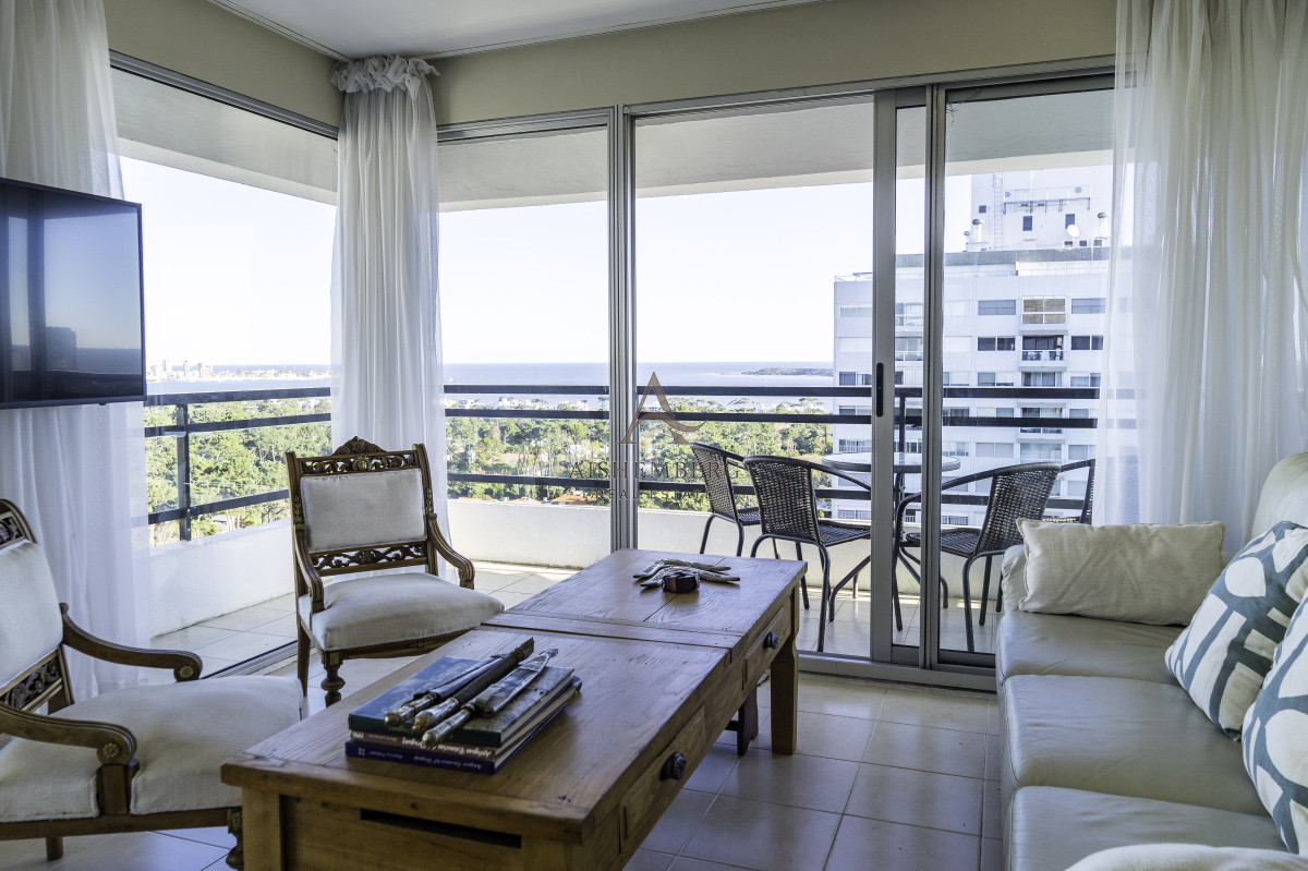 Apartamento ID.4986 - Alquiler de Verano, Apartamento de 3 dormitorios en Punta del Este