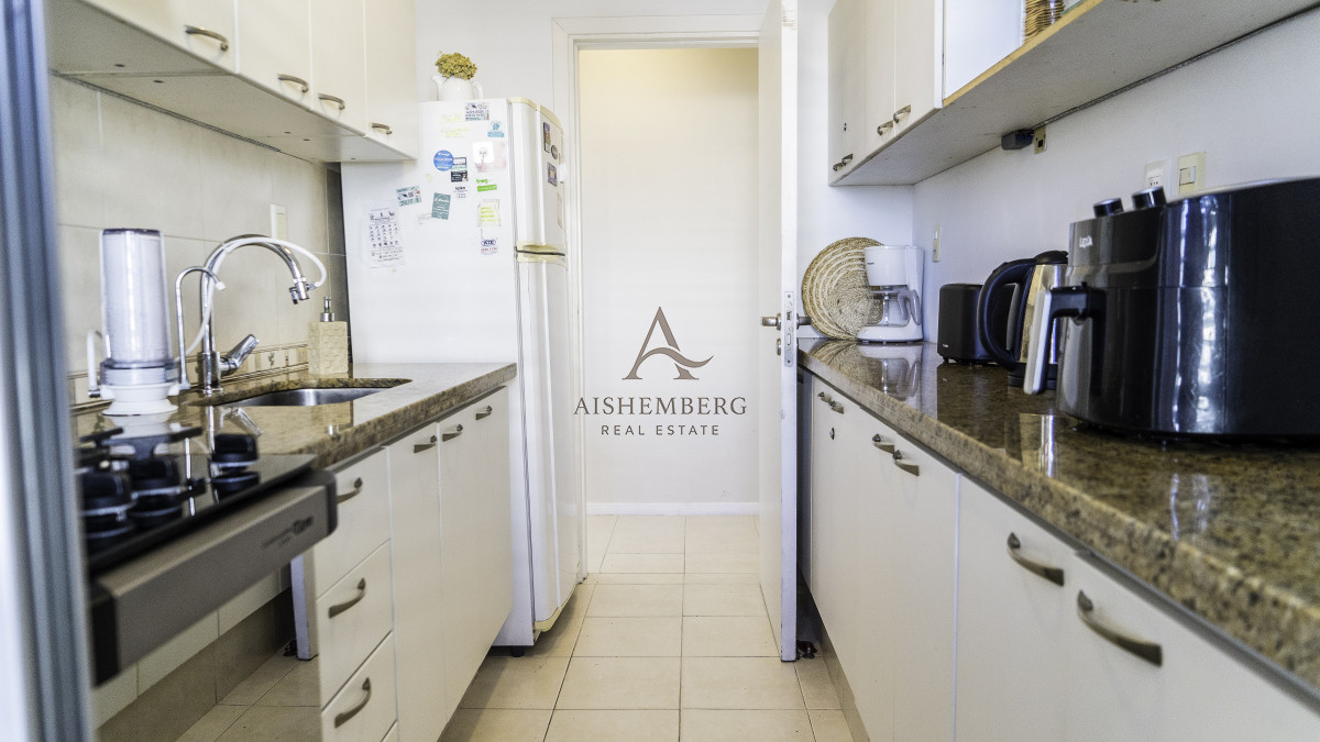 Apartamento ID.4986 - Alquiler de Verano, Apartamento de 3 dormitorios en Punta del Este