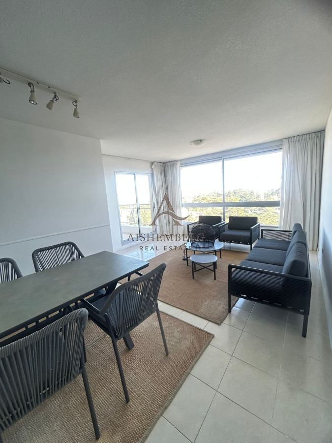Apartamento ID.4844 - ALQUILER Y VENTA de apartamento 3 dormitorios frente a punta shopping