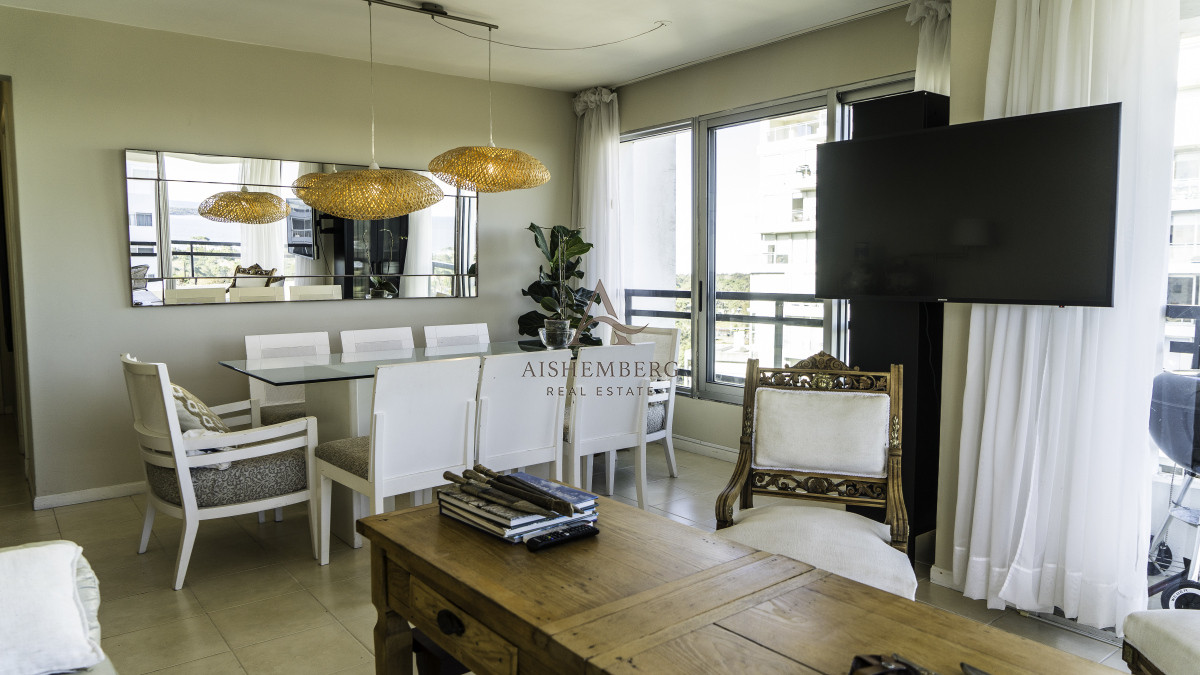 Apartamento ID.4986 - Alquiler de Verano, Apartamento de 3 dormitorios en Punta del Este