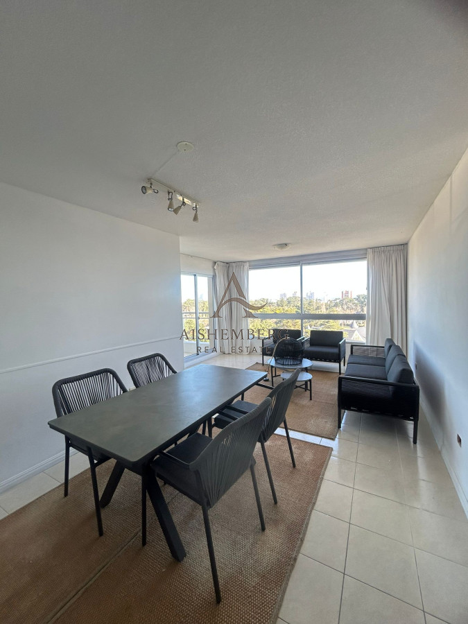 Apartamento ID.4844 - ALQUILER Y VENTA de apartamento 3 dormitorios frente a punta shopping