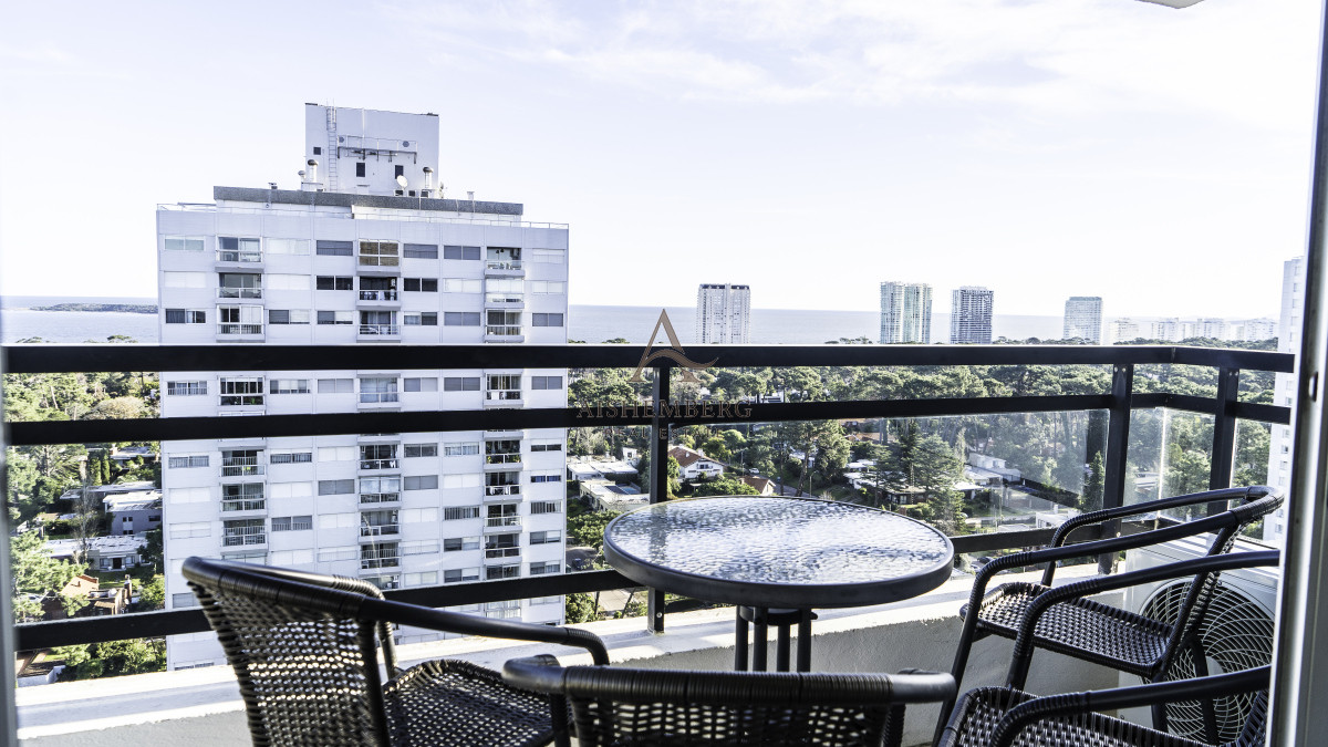 Apartamento ID.4986 - Alquiler de Verano, Apartamento de 3 dormitorios en Punta del Este