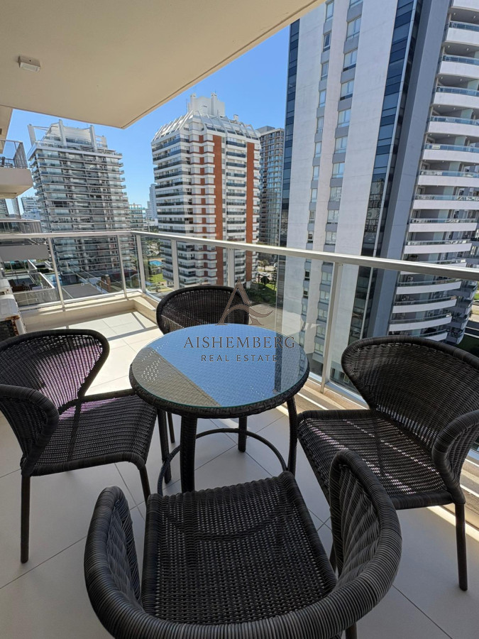 Apartamento ID.5066 - Alquier temporario de apartamento 2 dormitorios en Punta del Este