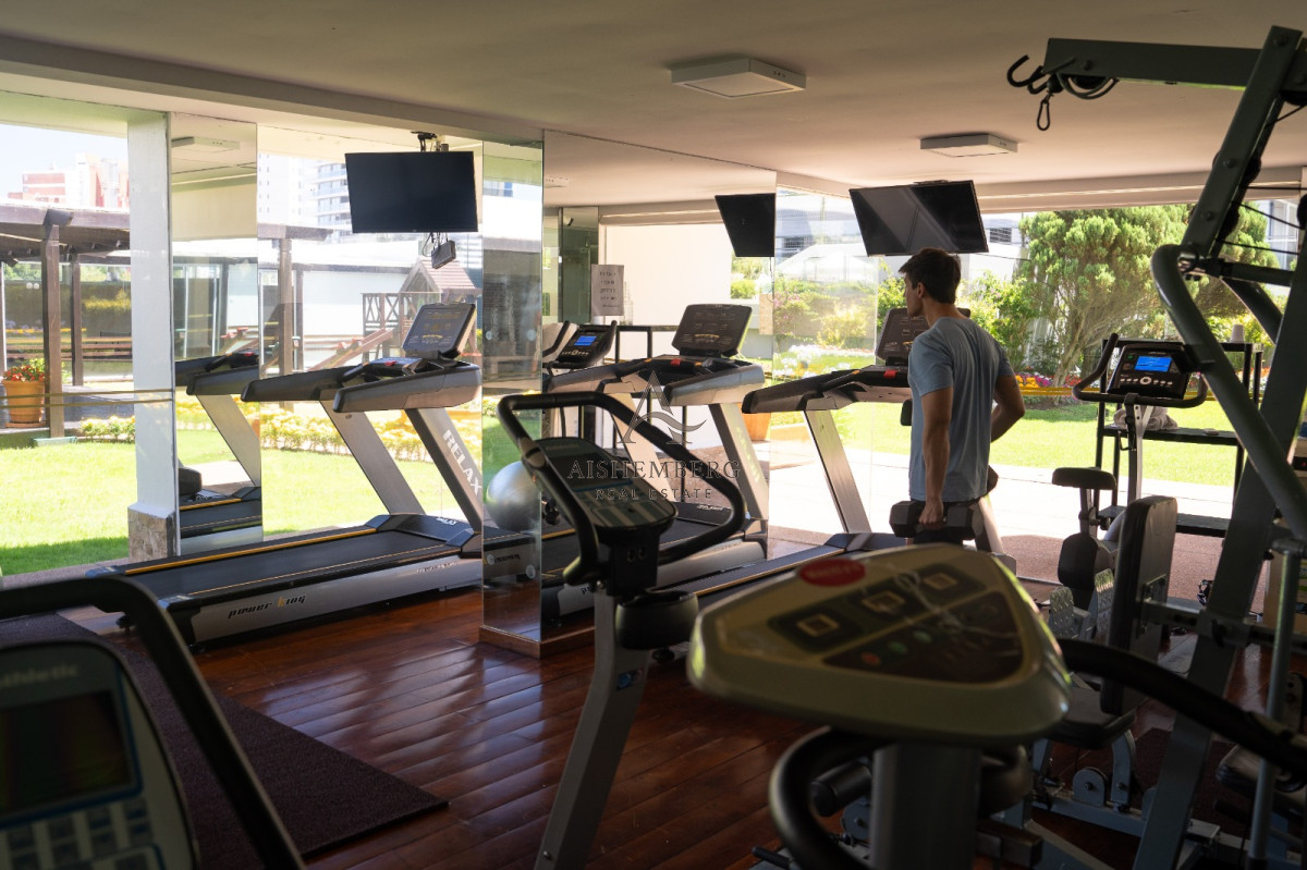 Apartamento ID.4957 - Venta, Penthouse, con 4 dormitorios + dep. servicio en Punta del este, terraza con vista panorámica 