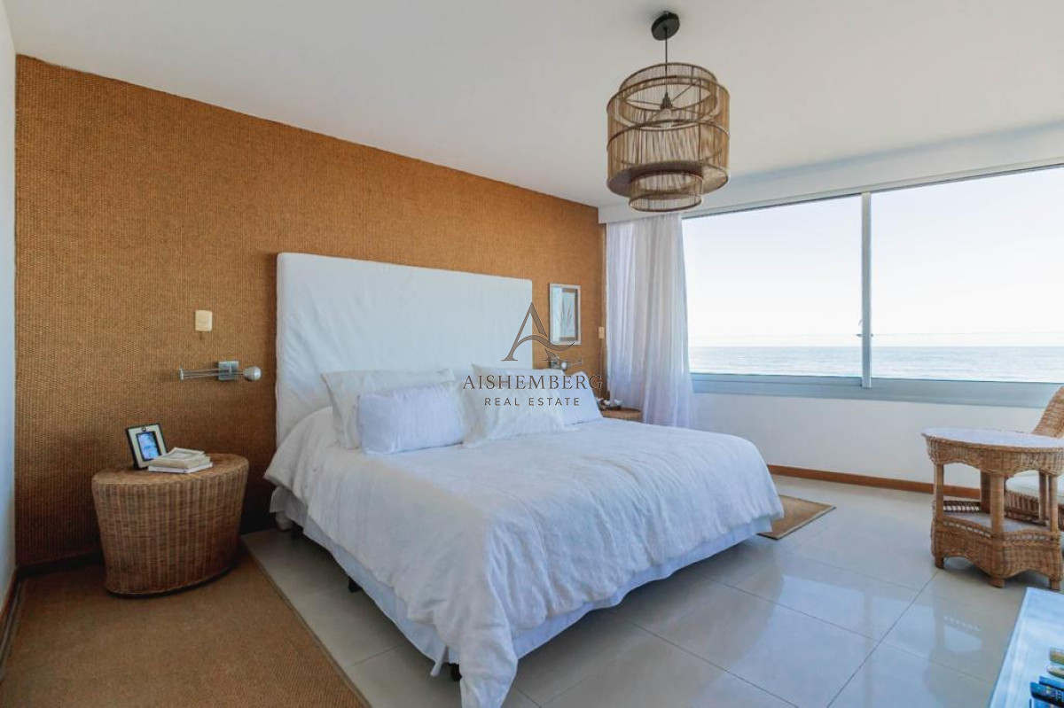 Apartamento ID.4989 - Alquiler de verano apartamento 4 dormitorios en primera fila playa brava