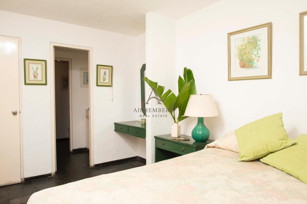 Apartamento ID.5022 - Alquiler de verano apartamento 3 dormitorios en primera  linea playa brava