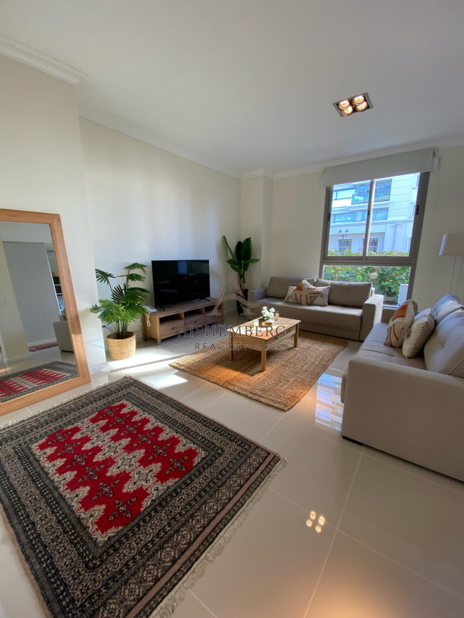 Apartamento ID.4882 - Venta de  Apartamento, con 1 dormitorio, en Playa Brava, con amenities