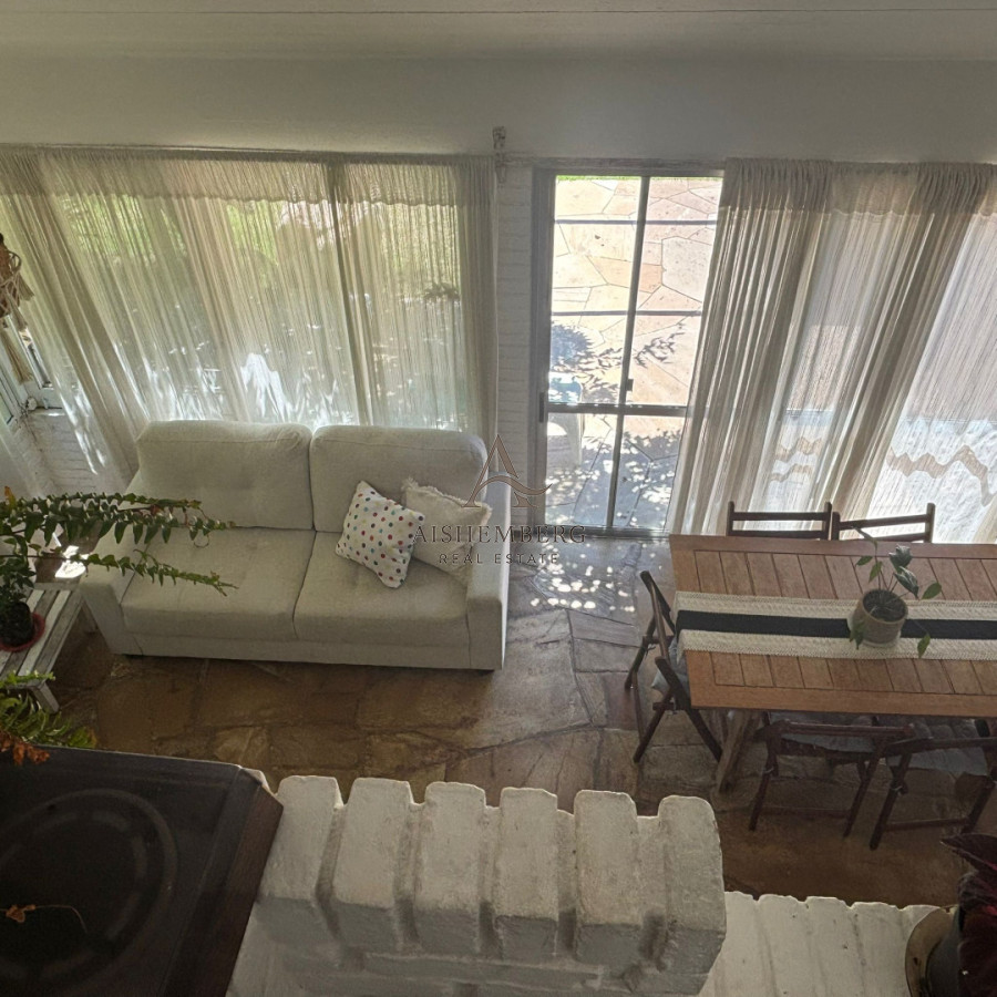 Casa ID.5389 - CASA EN ALQUILAR ANUAL EN PUNTA BALLENA
