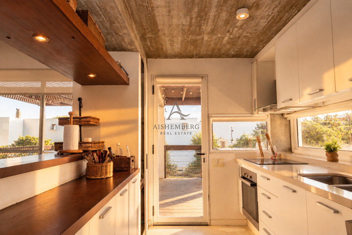 Casa ID.5750 - Exclusiva casa con piscina climatizada en Altos de Punta Piedras El Chorro