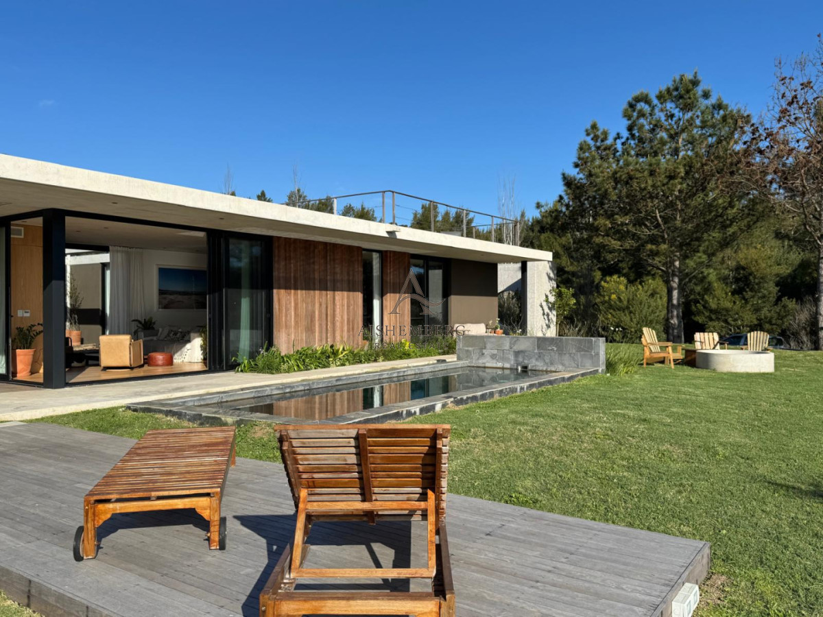 Casa ID.5196 - Alquiler de verano, Casa principal de 3 dormitorios + 2 dormitorios es Pueblo Mío, Manantiales
