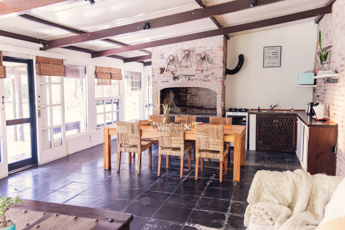 Casa ID.5049 - ALQUILER DE ESPECTACULAR CHACRA EN LA BARRA