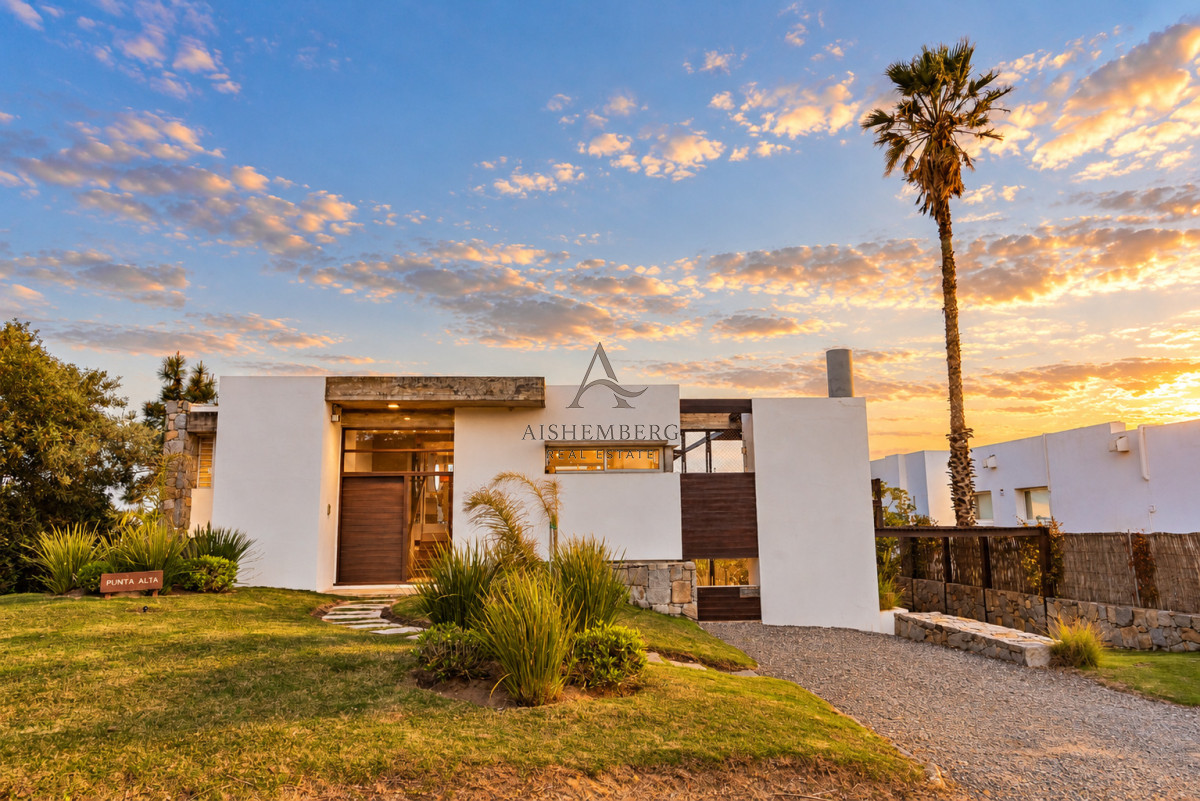 Casa ID.5750 - Exclusiva casa con piscina climatizada en Altos de Punta Piedras El Chorro