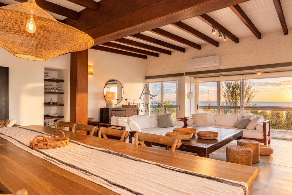 Casa ID.5750 - Exclusiva casa con piscina climatizada en Altos de Punta Piedras El Chorro