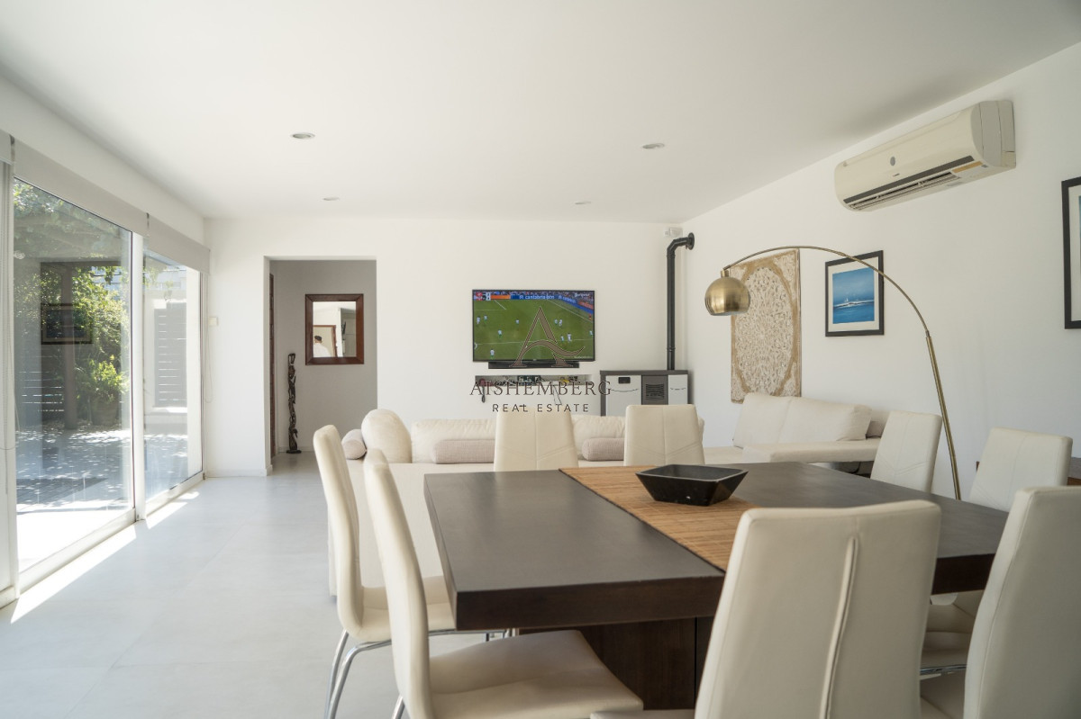 Casa ID.5277 - ALQUILER ANUAL CASA CON PISCINA EN PUNTA DEL ESTE