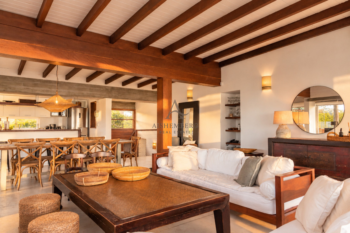 Casa ID.5750 - Exclusiva casa con piscina climatizada en Altos de Punta Piedras El Chorro