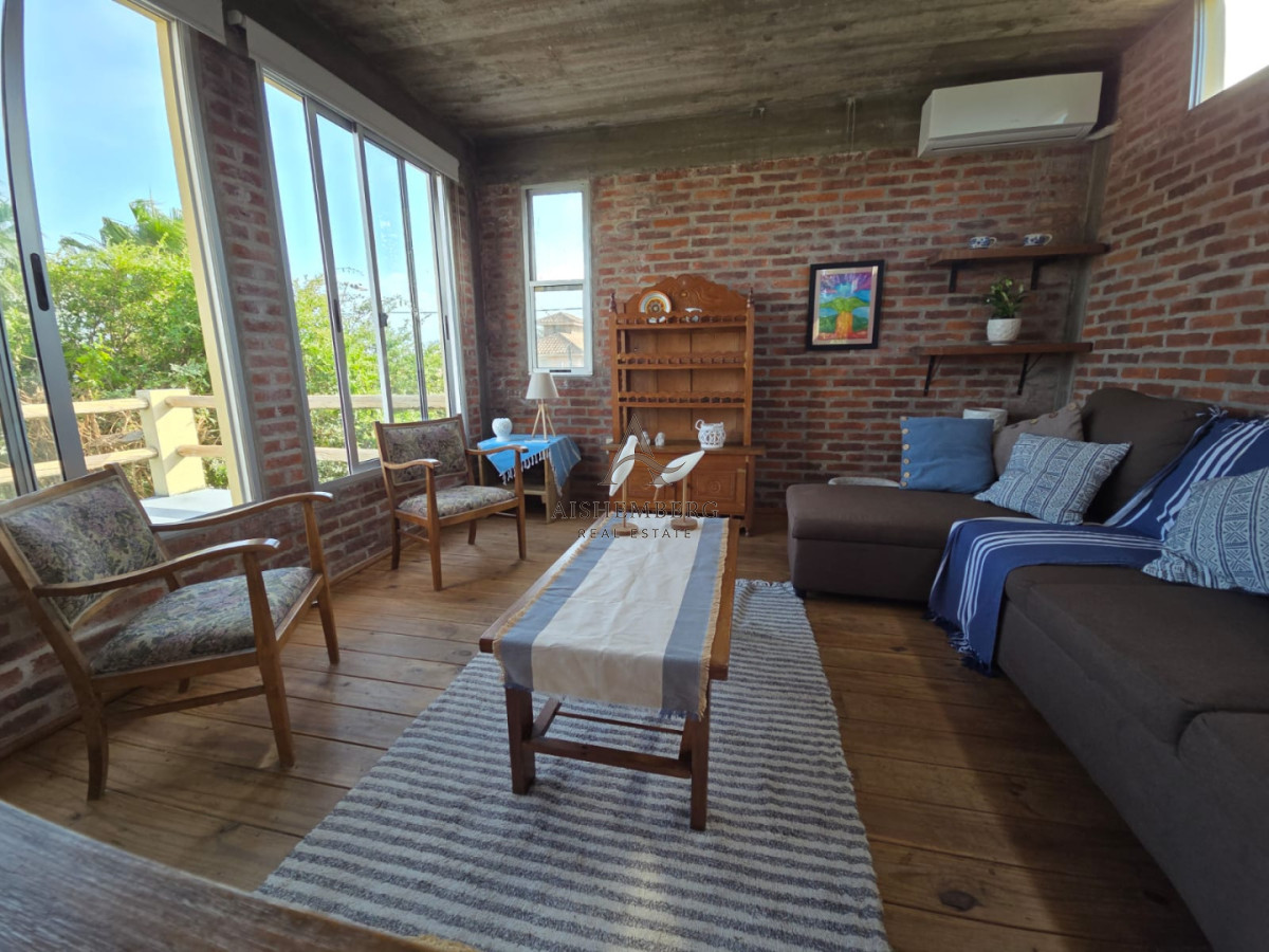 Casa ID.5330 - ALQUILER ANUAL CASA EN ALTOS DE PUNTA PIEDRAS