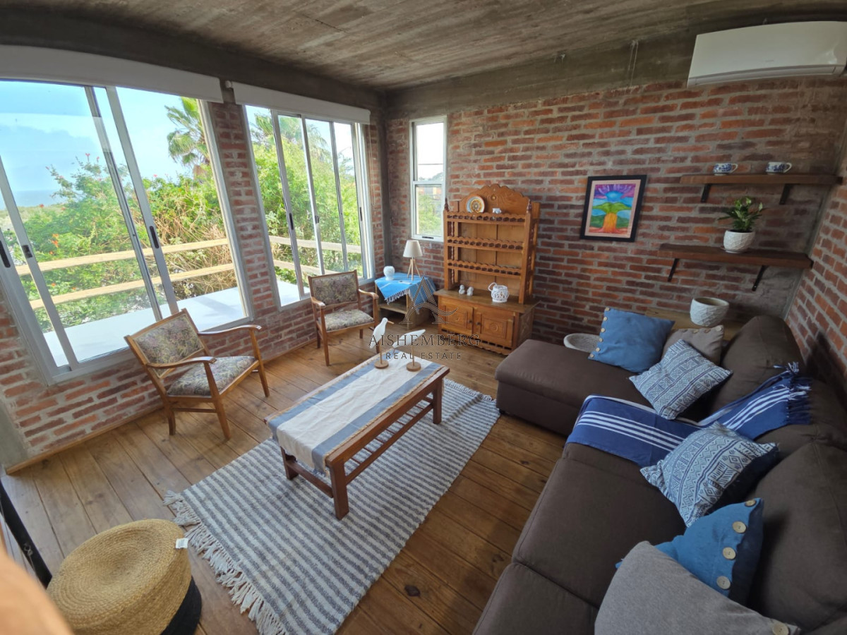 Casa ID.5330 - ALQUILER ANUAL CASA EN ALTOS DE PUNTA PIEDRAS