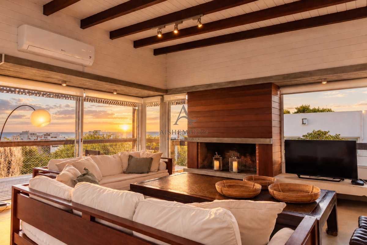 Casa ID.5750 - Exclusiva casa con piscina climatizada en Altos de Punta Piedras El Chorro