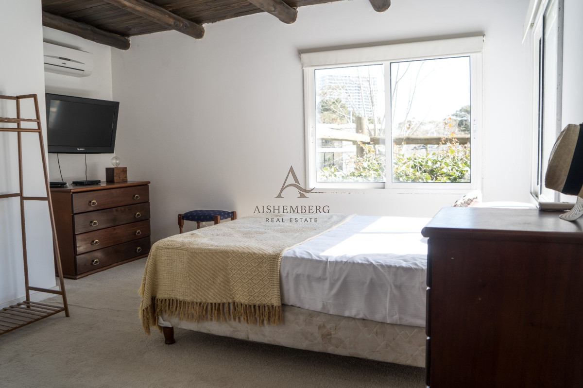 Casa ID.5277 - ALQUILER ANUAL CASA CON PISCINA EN PUNTA DEL ESTE
